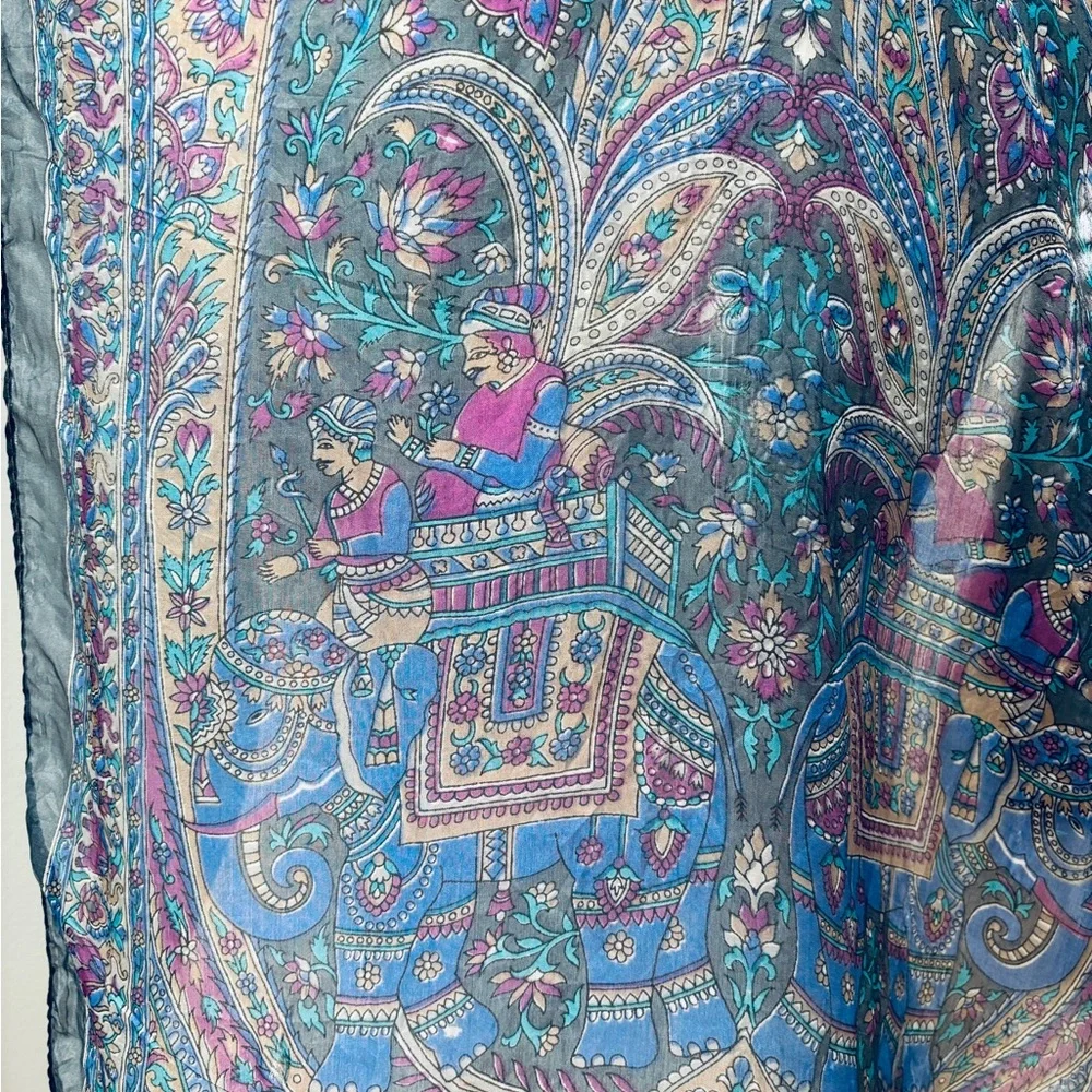 Elegant Paisley Scarf - Multicolor